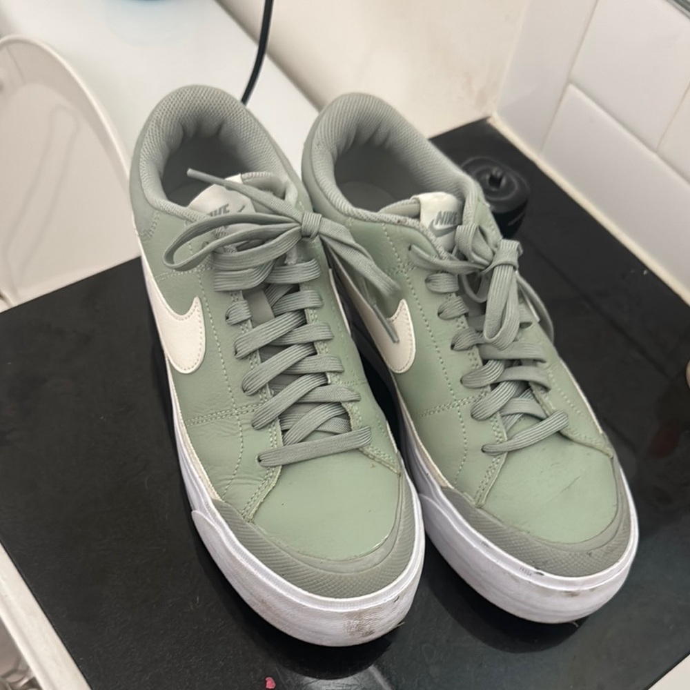 Nike Green platform Sneakers